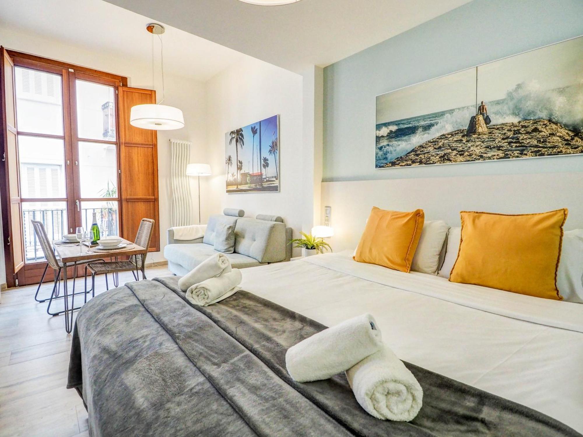 The Green Oasis By Hello Homes Sitges Exterior photo